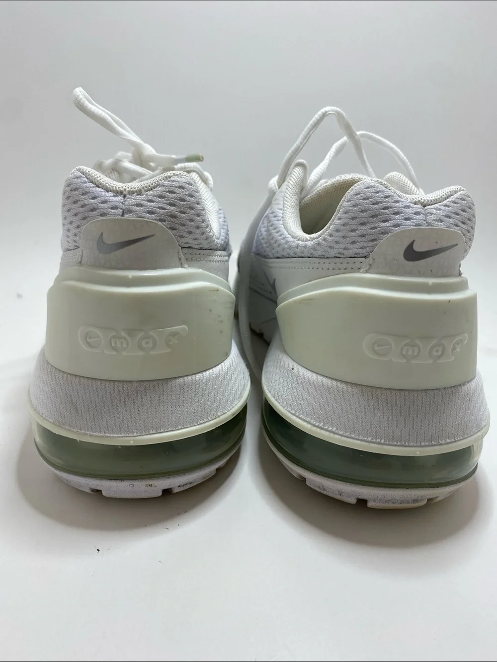 Nike Women's White Mesh Air Max Pulse Sneakers Size 9